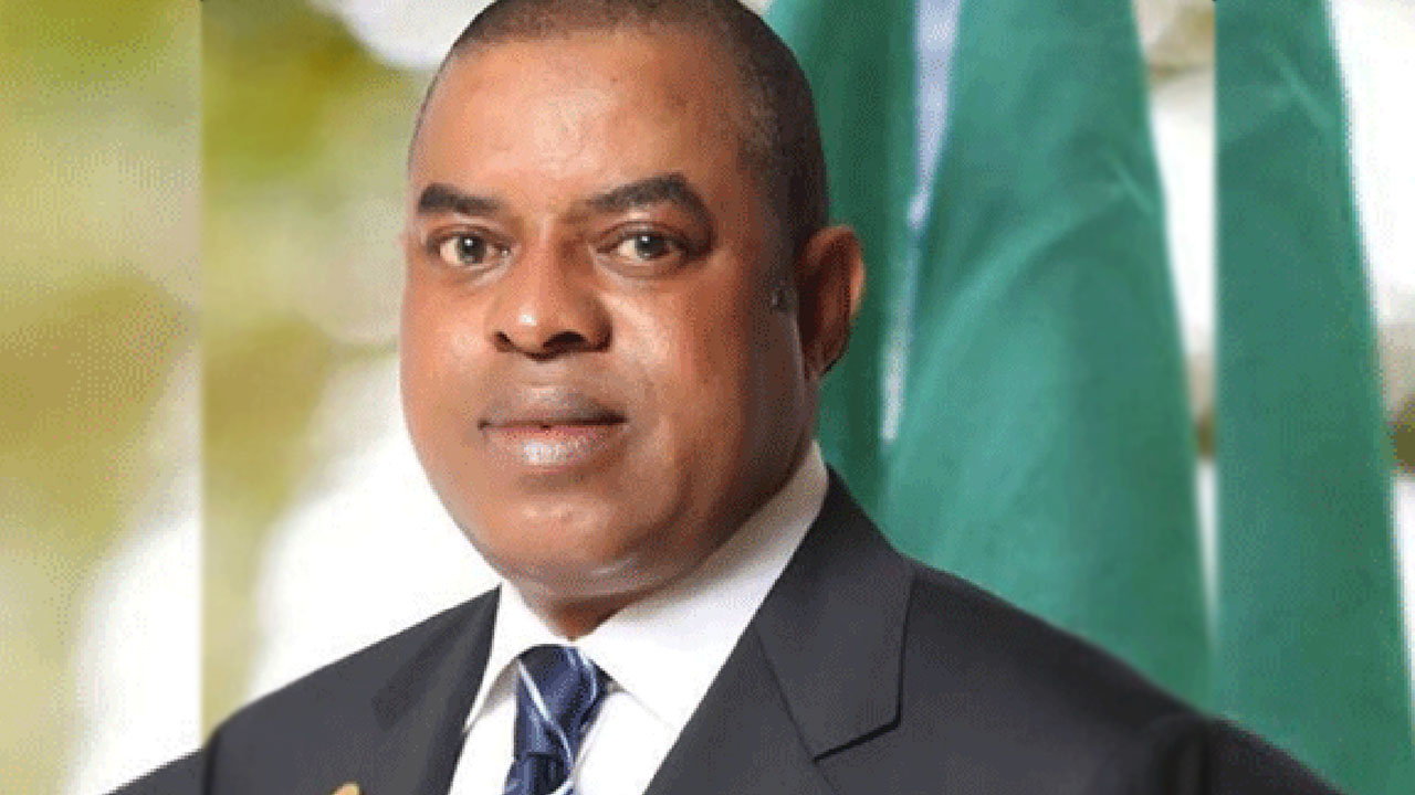 Sen. Gbenga Ashafa, Managing Director, Federal Housing Authority (FHA)