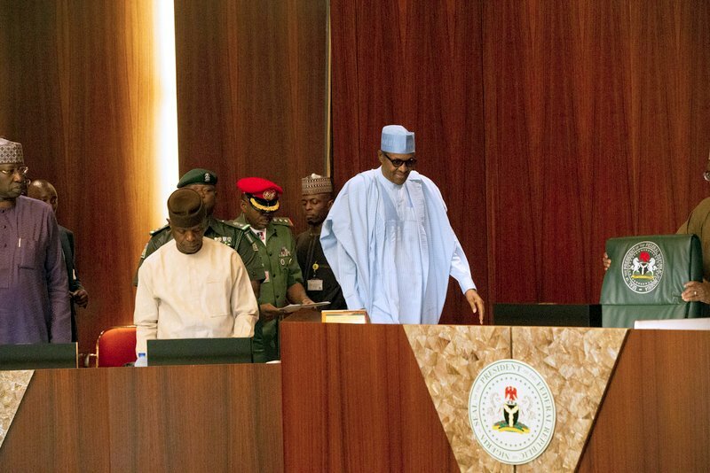 PRESIDENT BUHARI PRESIDES OVER FEC MEETING 0A