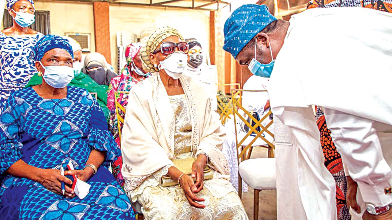 Deputy Governor of Lagos State, Dr. Obafemi Hamzat condoling Mrs. Abimbola Jakande, the widow of the late Alhaji Lateef Kayode Jakande, first civilian governor of Lagos State and former Minister of Works, at his residence in Ilupeju