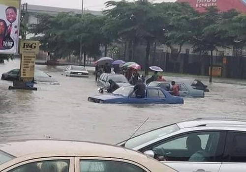 Residents business owners cry out as flood shut down portharcourt city