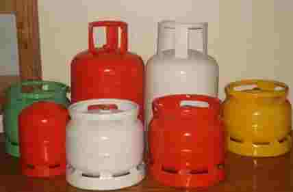 Nigerians to use Charcoal, firewoods as cooking gas sell at high prices