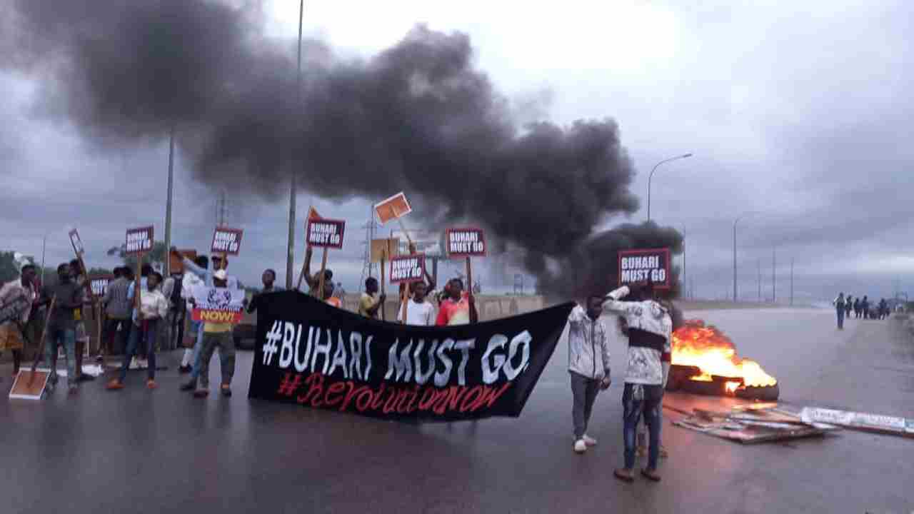 Amid protests, citizens draw roadmap for unity