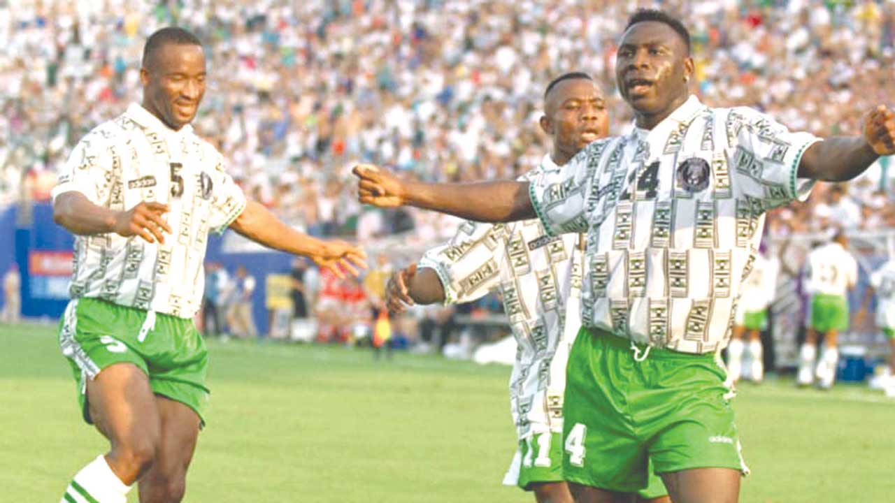 FG Approves Allocation of 22 Houses to 1994 Super Eagles Team