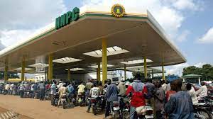 Nigeria, observes as Ghana, Egypt and U.S adjust petrol prices .