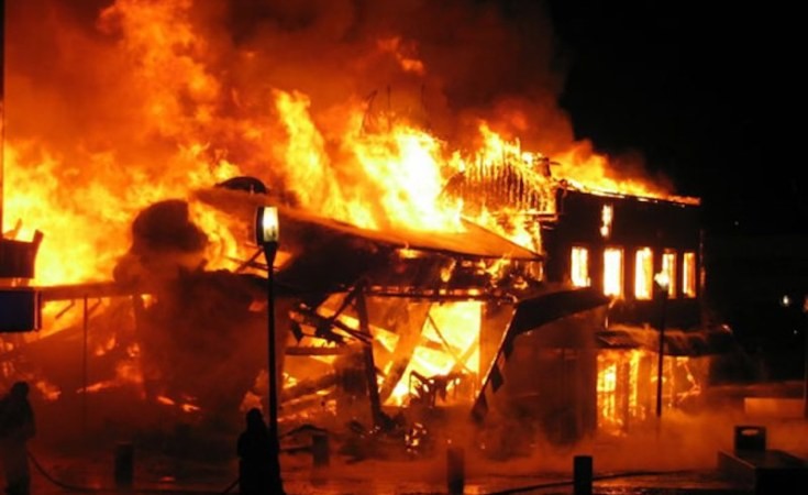 Fire outbreak in rivers, 10 die, others displaced