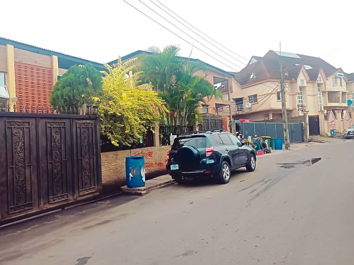 Lagos Oba moves to seize 300 houses, owners kick