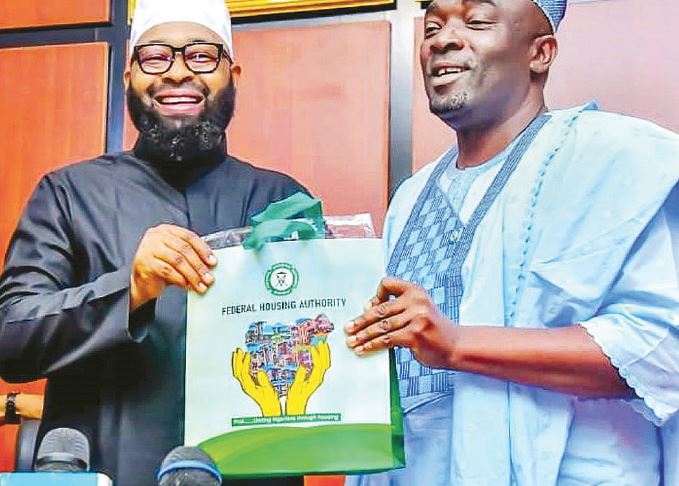 Governor Mohammed Umaru Bago has pledged to provide land for the Federal Housing Authority (FHA) to build an affordable housing scheme in Niger State.
