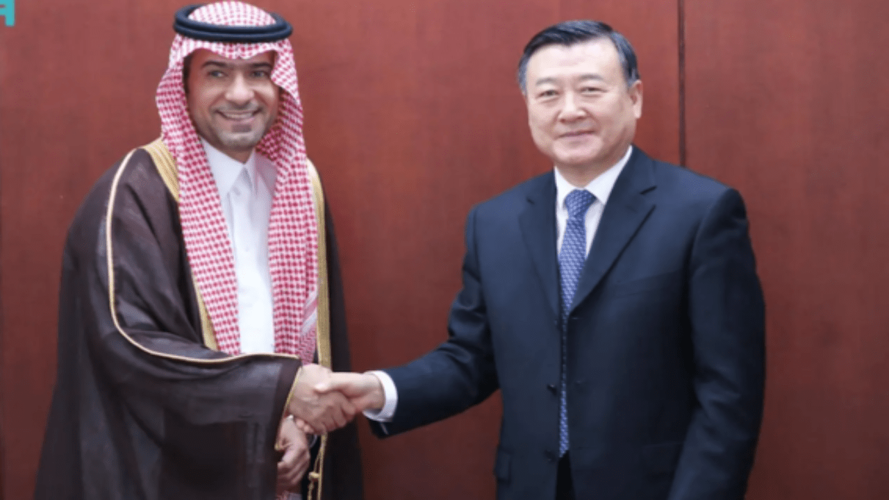 Their discussions focused on developing joint housing policies and programs, exchanging expertise in city planning and sustainable urban development