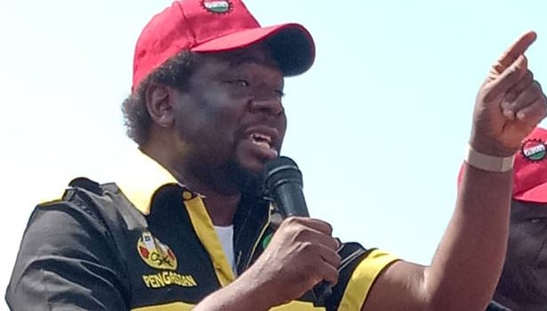 The Trade Union Congress (TUC) President, Festus Osifo, has threatened nationwide industrial action against CBN’s new withdrawal charges.